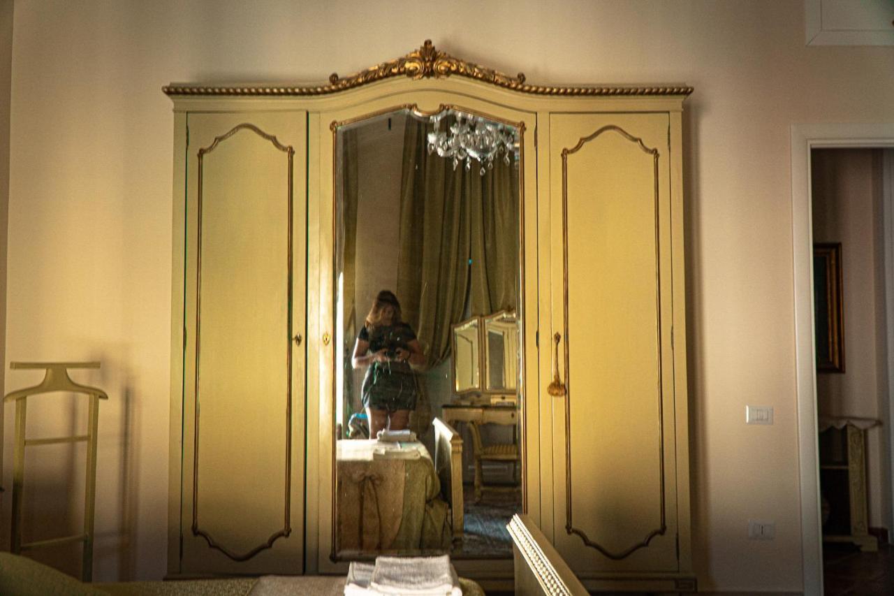 Апартаменты Palazzo Capece Caivano Экстерьер фото