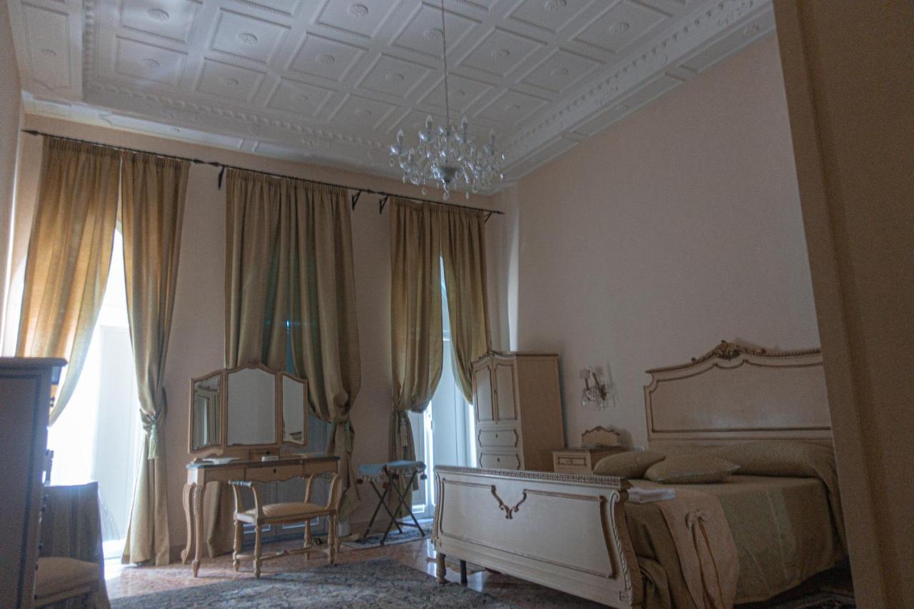 Апартаменты Palazzo Capece Caivano Экстерьер фото